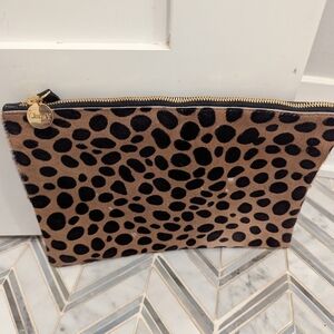 EUC Clare V pouch